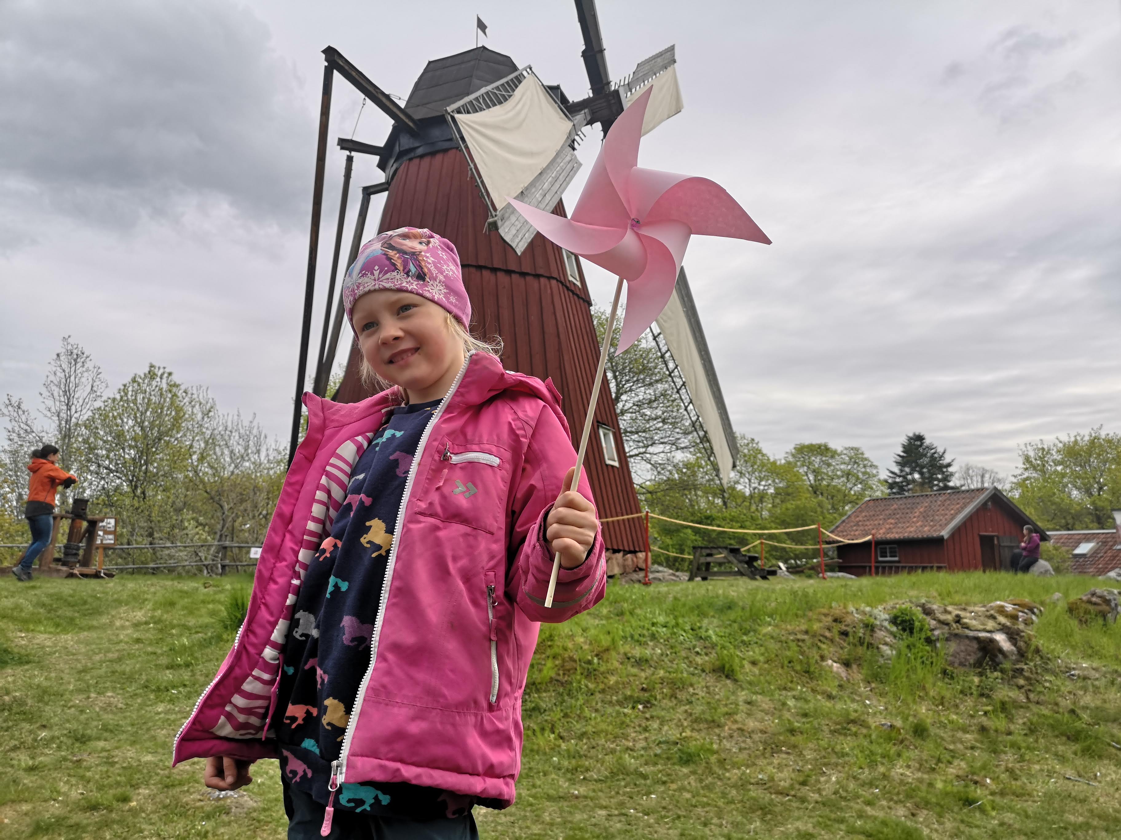 Barnen får göra sin egen vindsnurra
