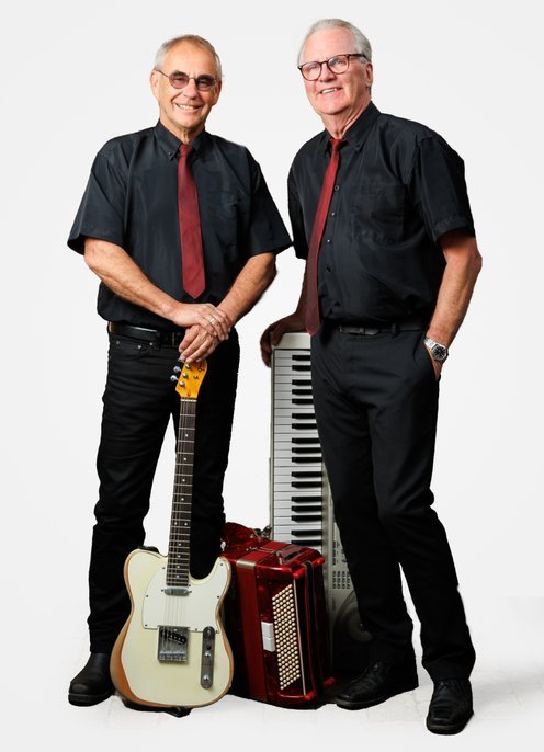 Denna kväll underhåller Tomaz & Co