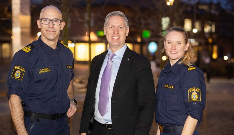 Stephan Kiernan, Henrik Thunes (M) och Madeleine Holmström