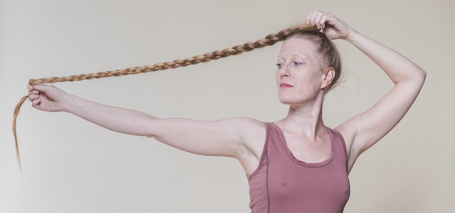 Folksångerskan Anna Fält