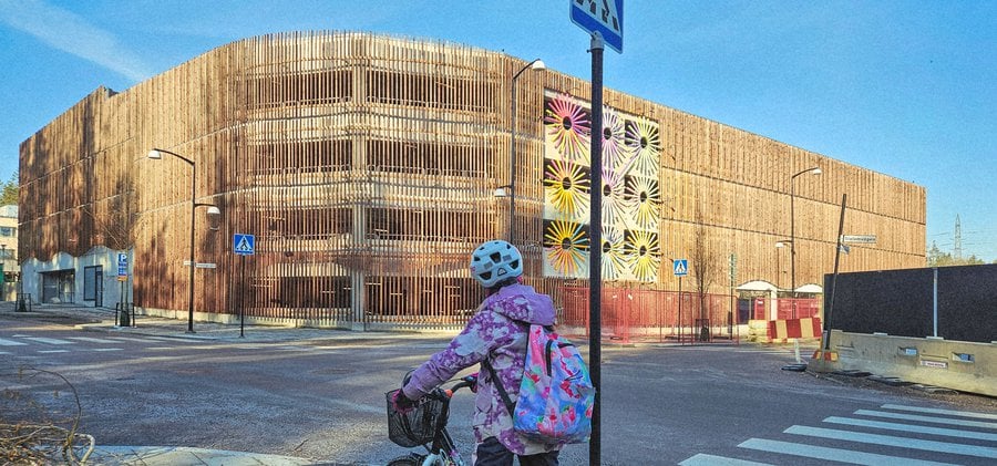 Barn på cykel i Väsjön