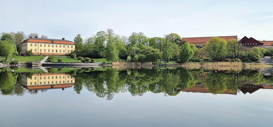 Edsviken och Edsbergs slott.