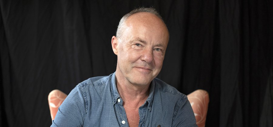 Porträtt författaren Fredrik Sjöberg