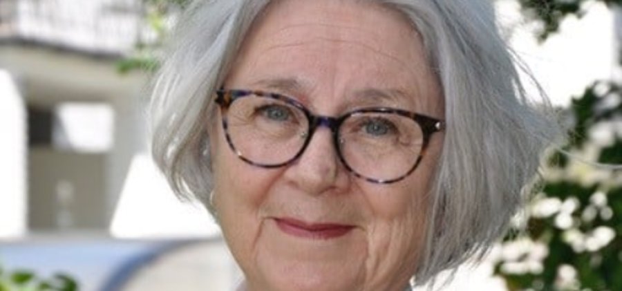 Eva Cronsioe, präst och journalist.