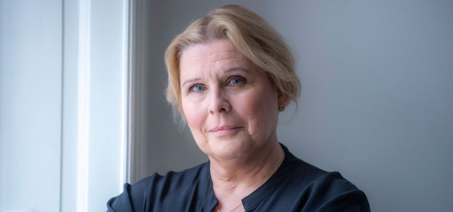 Porträtt av författaren Ruth Kvarnström-Jones.