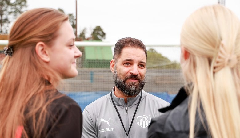 Nazem Tahvilzadeh, Irma Bringzén ochSaga Carstelius
