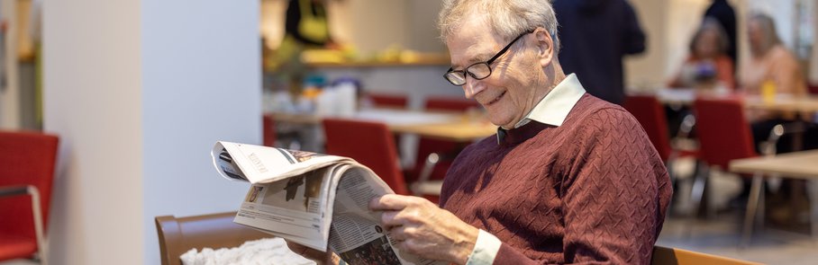 Läsa tidning