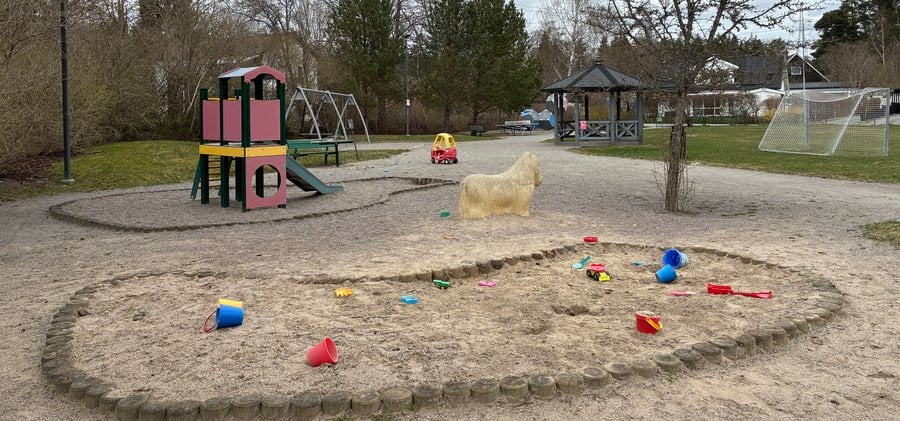 Lekplats på Tulpanvägen